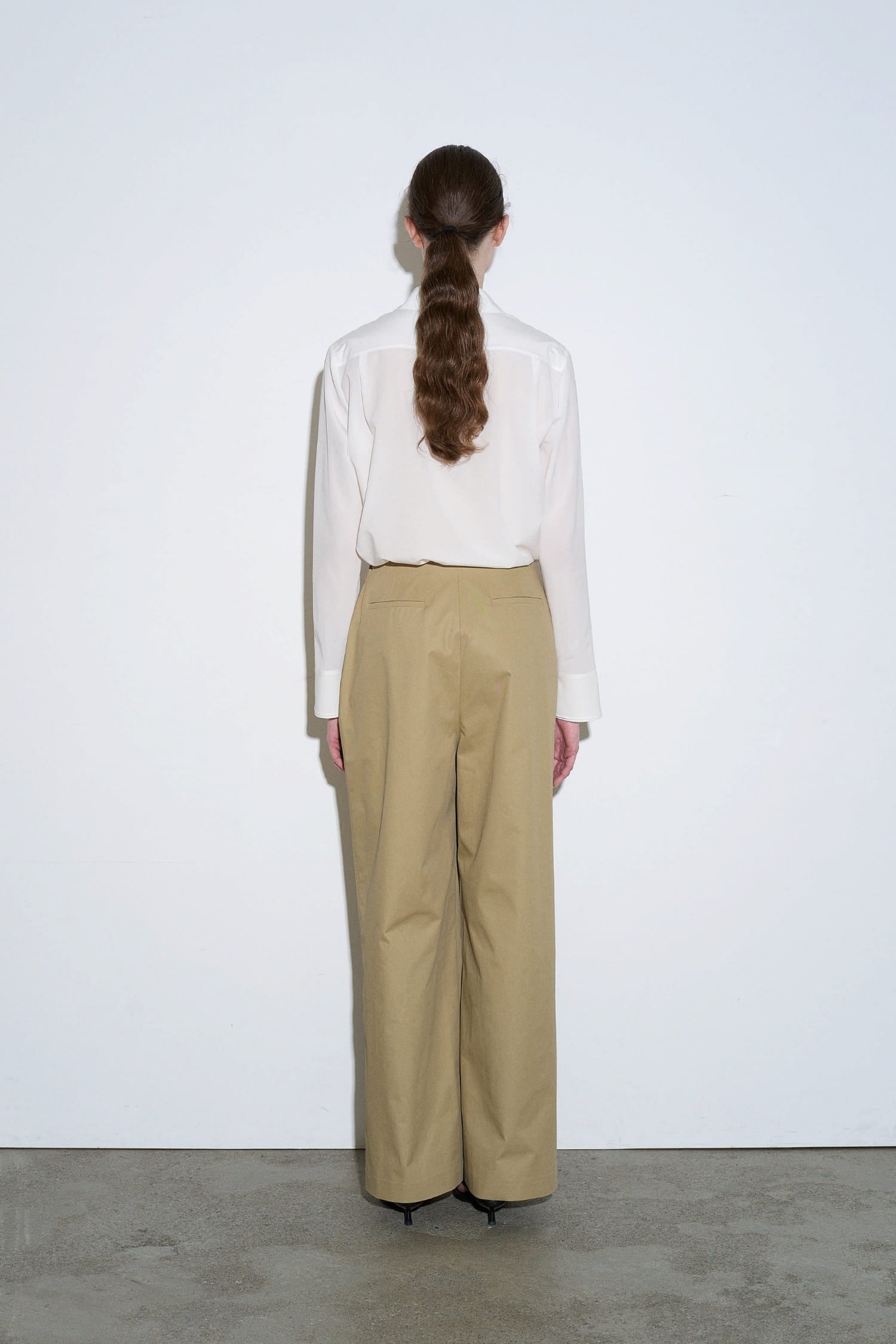 The Loom Silk Open Shirt white worn back view